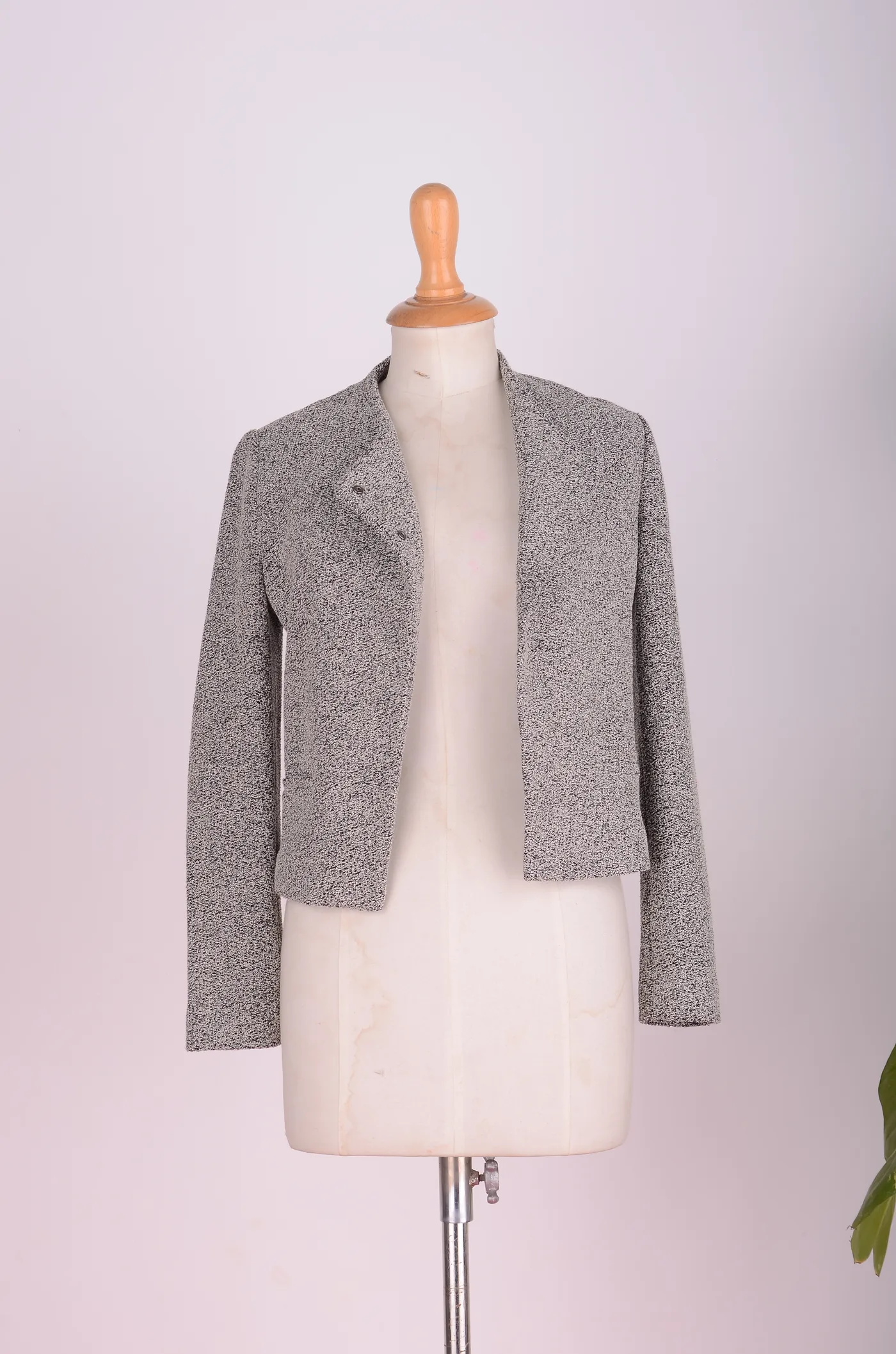 Marled tweed cropped jacket on a mannequin, Outfitters Winter 2016